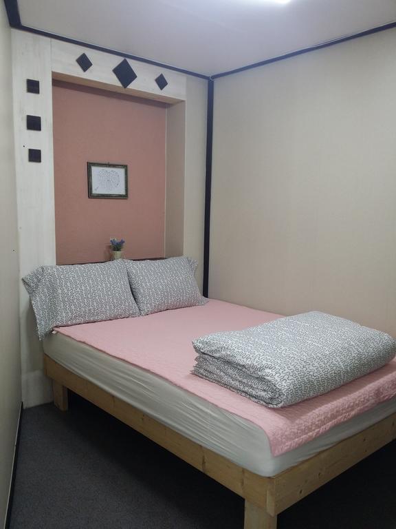 Jeju Airport Mira Guesthouse ภายนอก รูปภาพ